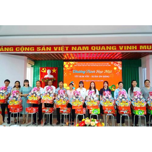 Trung Tâm Xúc Tiến Thương Mại Và Du Lịch Hà Tiên Tổ Chức Họp Mặt “Tết Sum Vầy - Xuân Ơn Đảng” Năm 2026